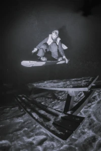 sebastian-steinmayer-snowboardfoto-fotograf-samuel-buschenreithner