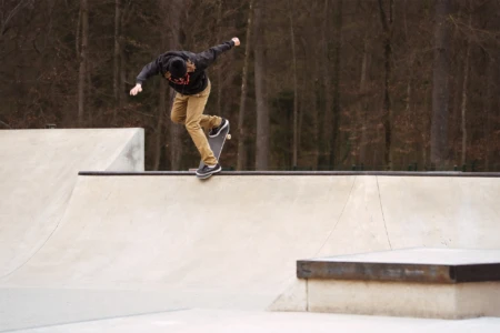 skateboardfoto-christopher-scherscher-skatepark-kematen